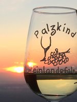 Eine Grafik von Kultur- & Weinbotschafter