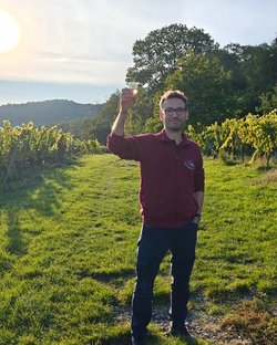 Eine Grafik von Kultur- & Weinbotschafter